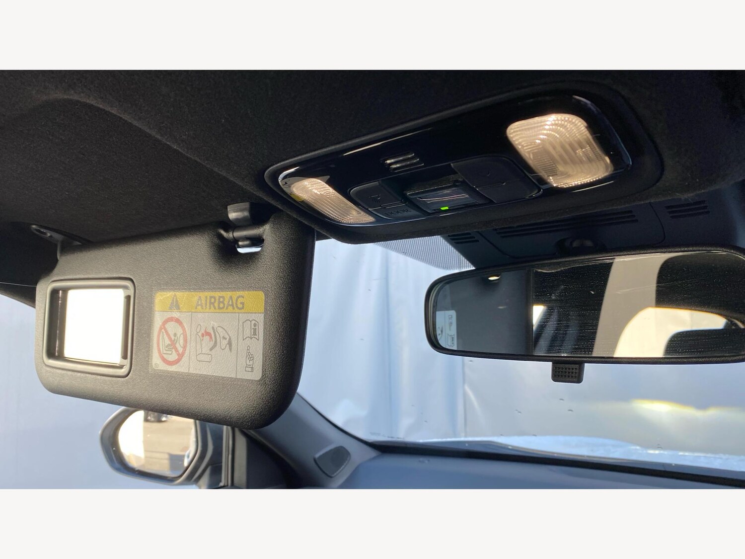 Used Toyota Yaris Cross 2024 for sale - 76013176: Photo 42