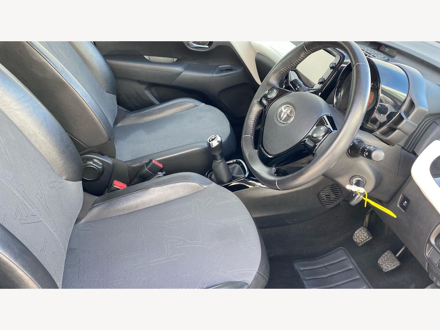 Used Toyota AYGO for sale - 77925752: Photo 13