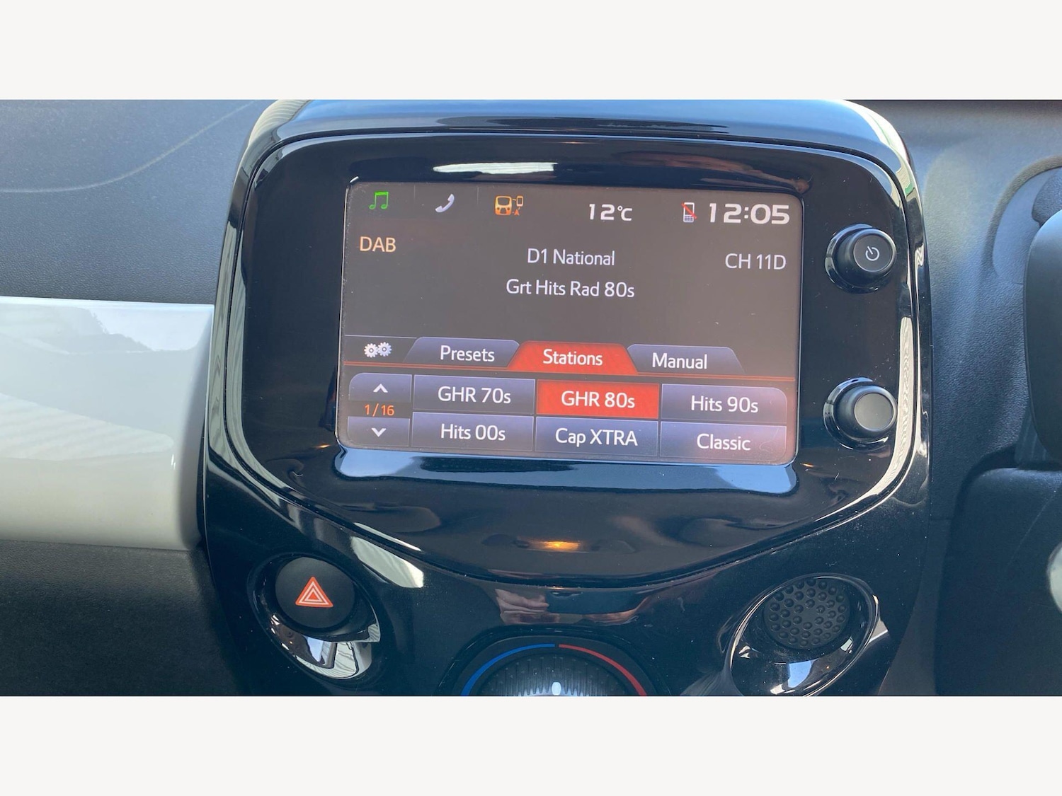 Used Toyota AYGO for sale - 77925752: Photo 26