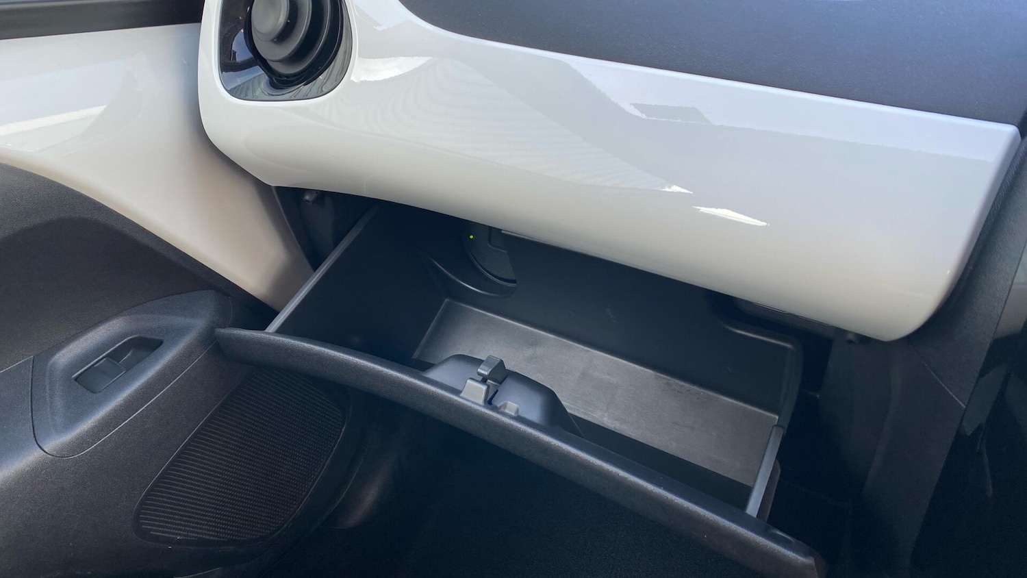 Used Toyota AYGO for sale - 77925752: Photo 41