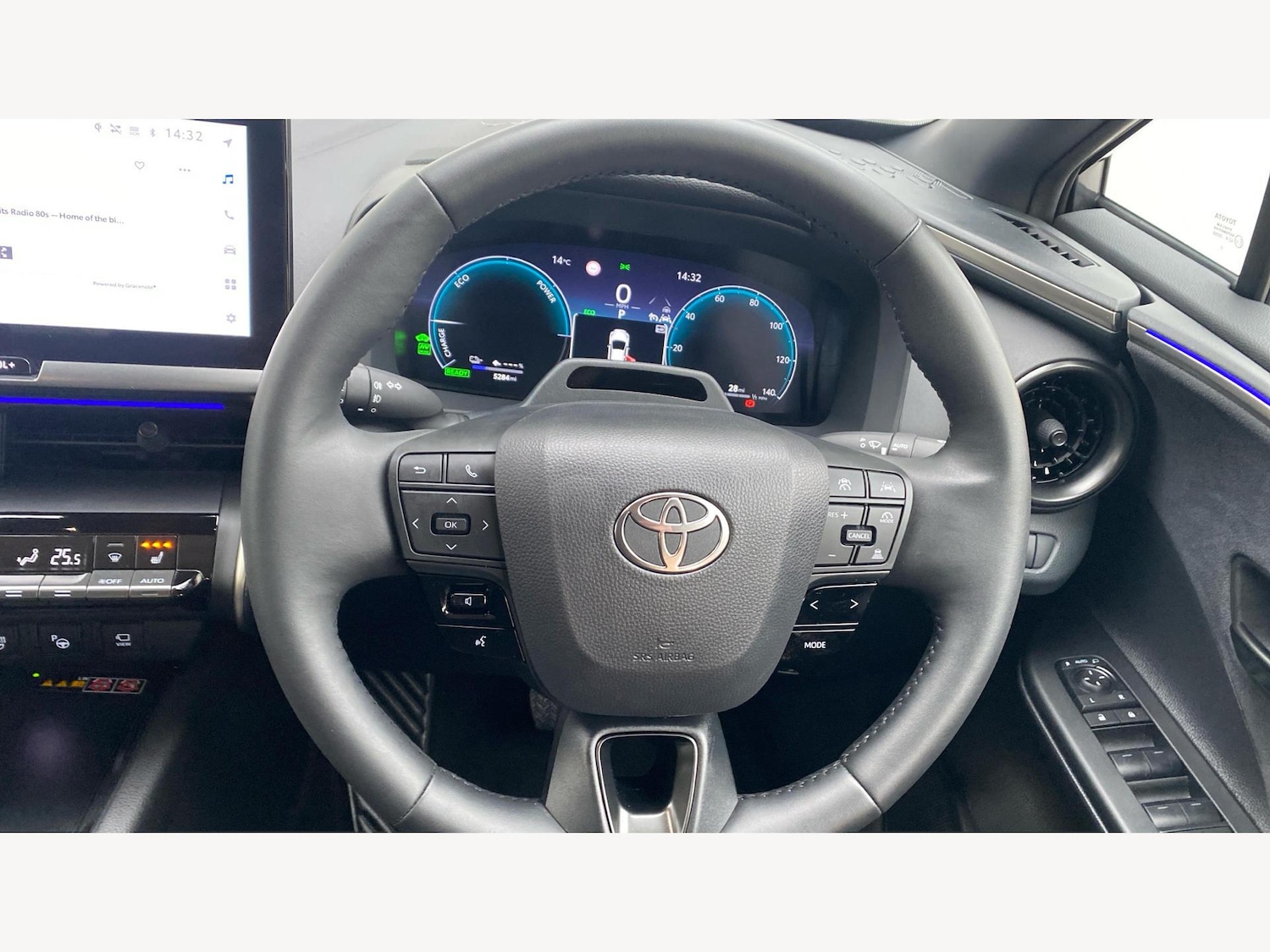 Used Toyota C-HR 2024 for sale - 76765601: Photo 10