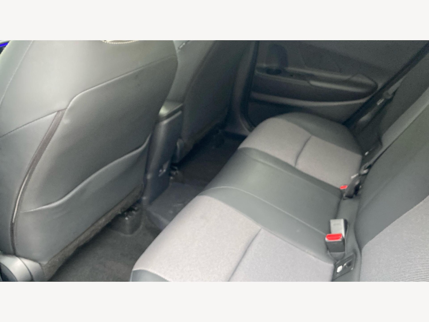 Used Toyota C-HR 2024 for sale - 76765601: Photo 15