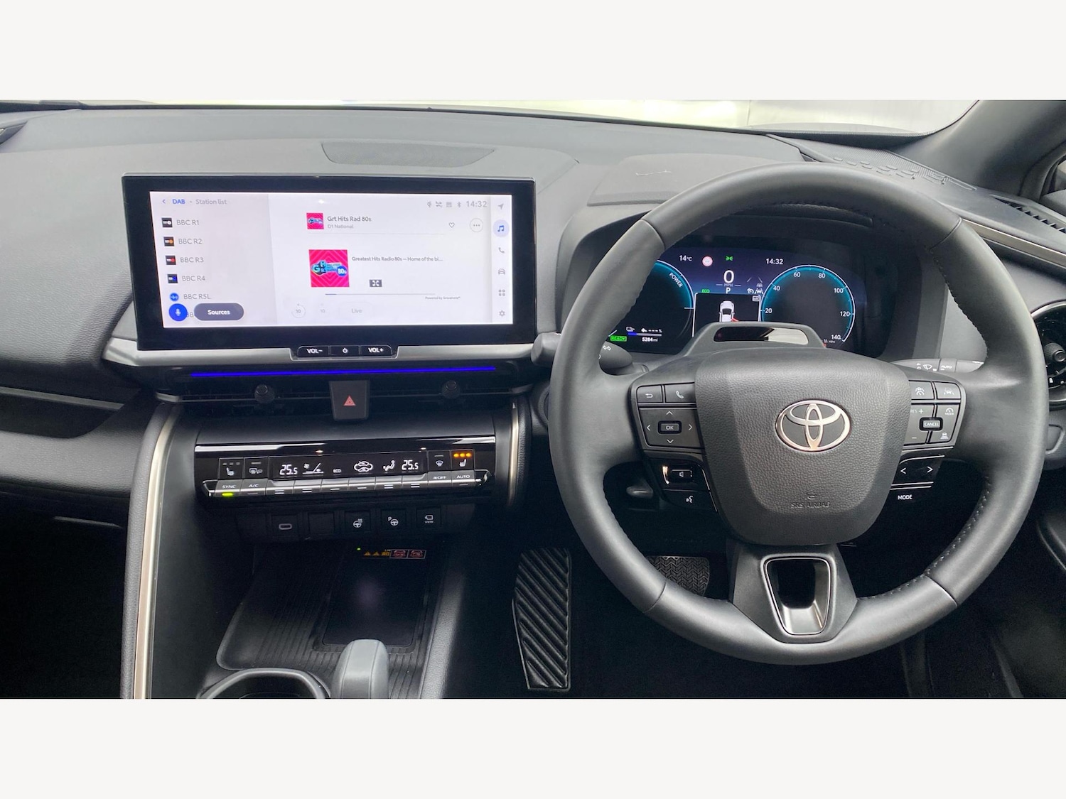 Used Toyota C-HR 2024 for sale - 76765601: Photo 8