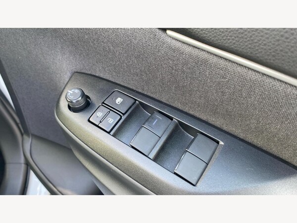 Used Toyota Yaris Cross 2023 for sale - 75520151: Photo 33