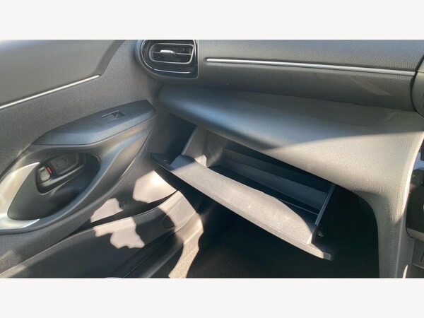 Used Toyota Yaris Cross 2023 for sale - 75520151: Photo 37