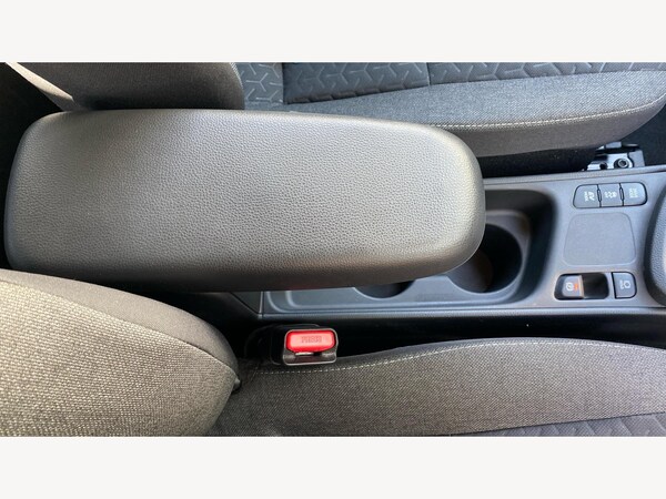 Used Toyota Yaris Cross 2023 for sale - 75520151: Photo 38