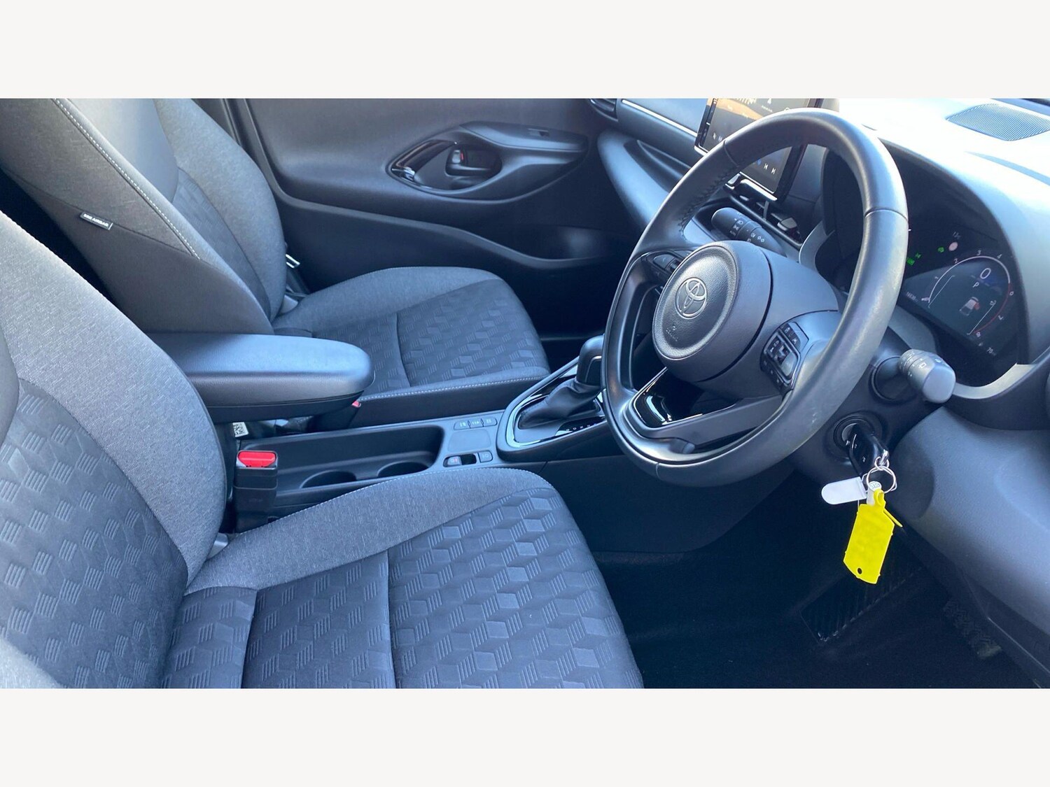 Used Toyota Yaris 2024 for sale - 77993327: Photo 13