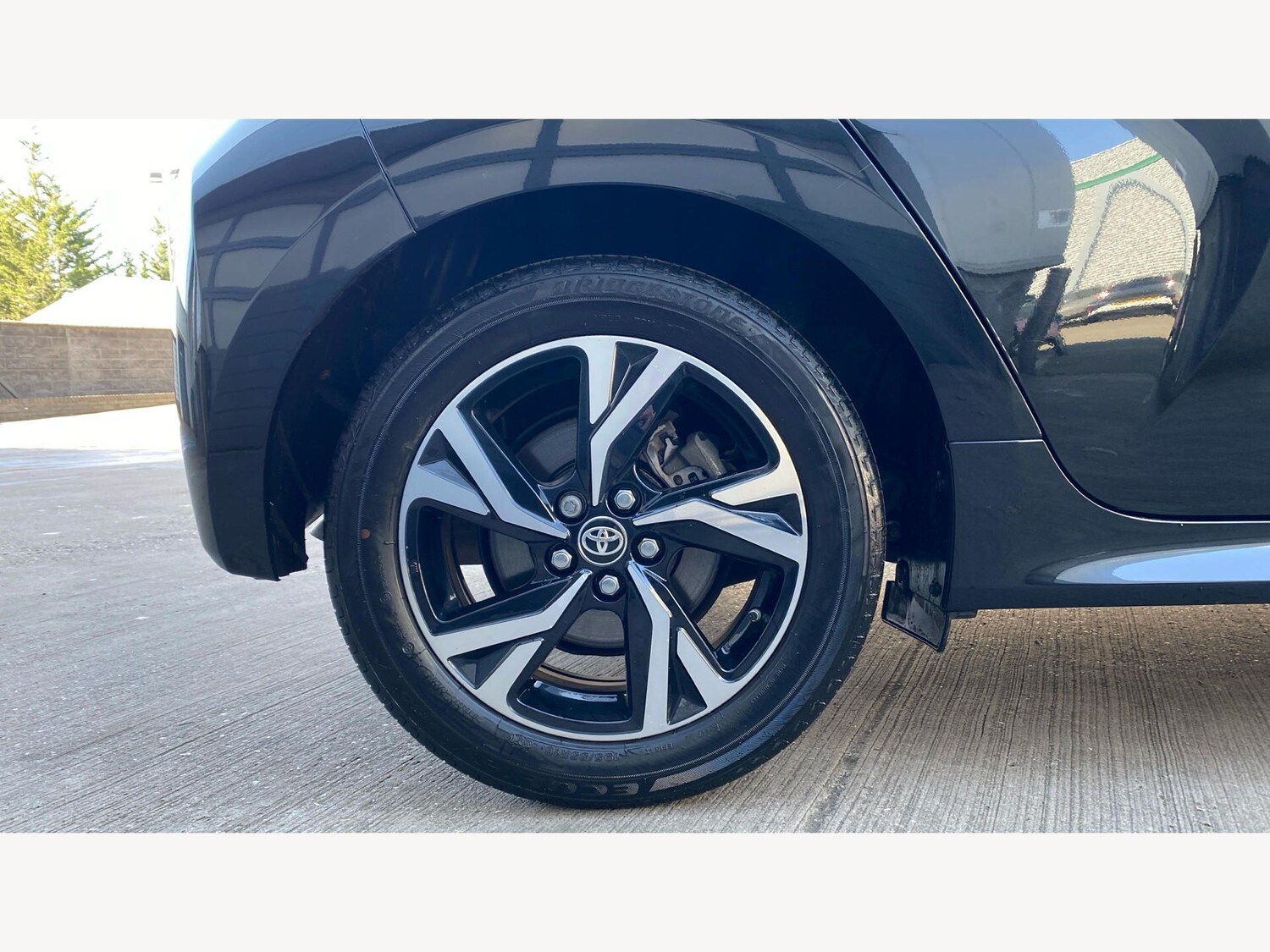 Used Toyota Yaris 2024 for sale - 77993327: Photo 20