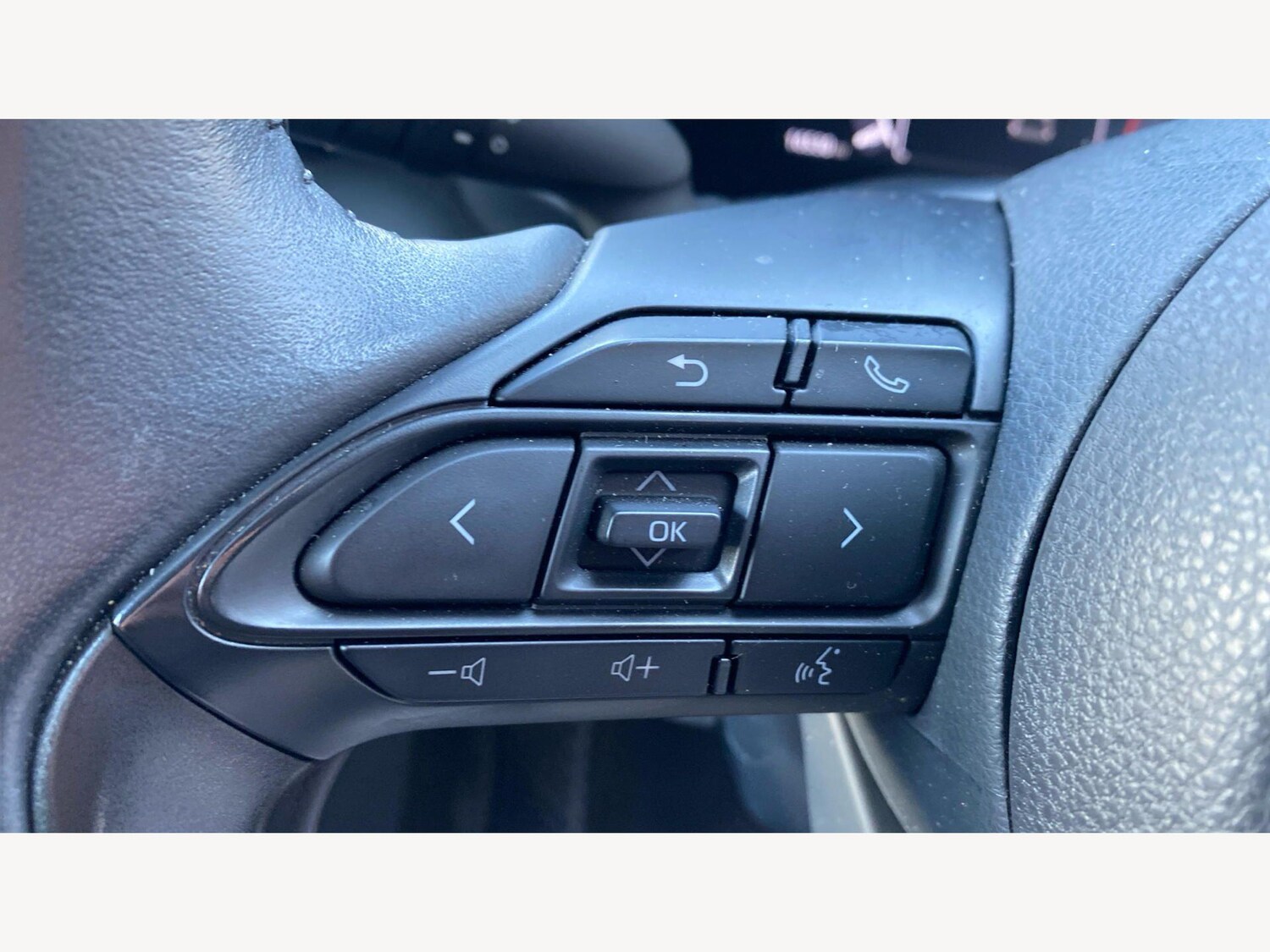 Used Toyota Yaris 2024 for sale - 77993327: Photo 29