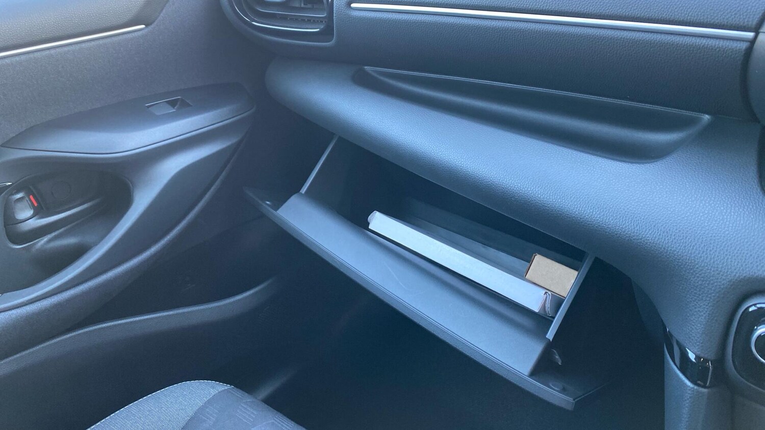 Used Toyota Yaris 2024 for sale - 77993327: Photo 42