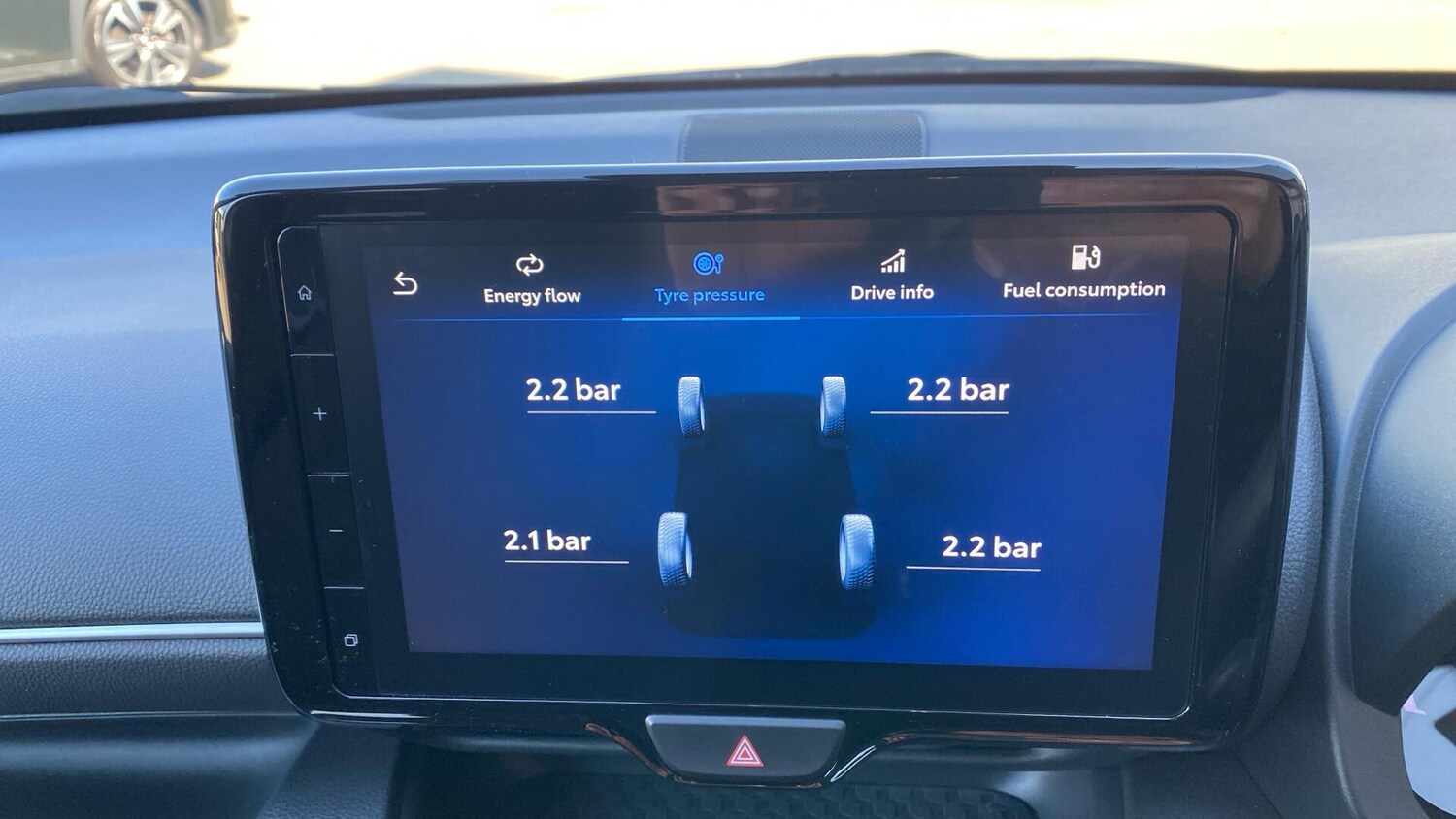 Used Toyota Yaris 2024 for sale - 77993327: Photo 44