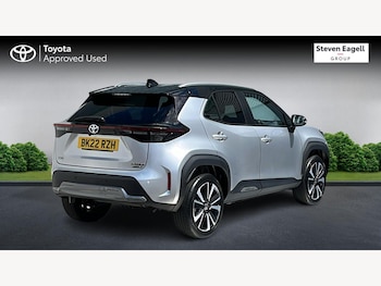 Used Toyota Yaris Cross 2022 for sale - 79034399: Photo