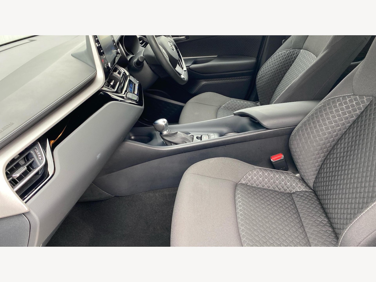 Used Toyota C-HR 2022 for sale - 76296141: Photo 12