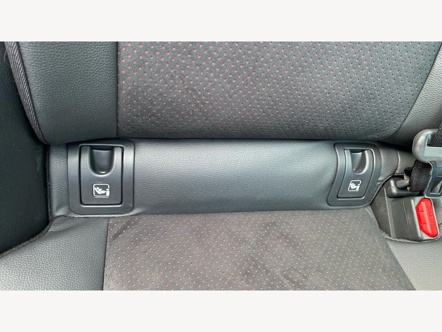 Used Toyota Yaris Cross for sale - 78215000: Photo 16