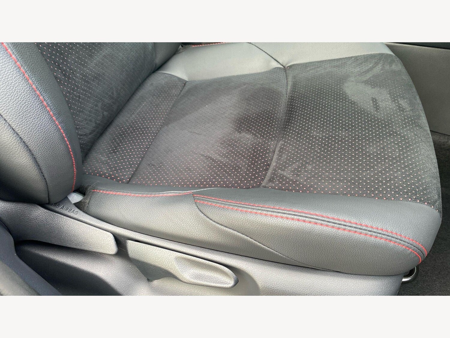 Used Toyota Yaris Cross for sale - 78215000: Photo 19