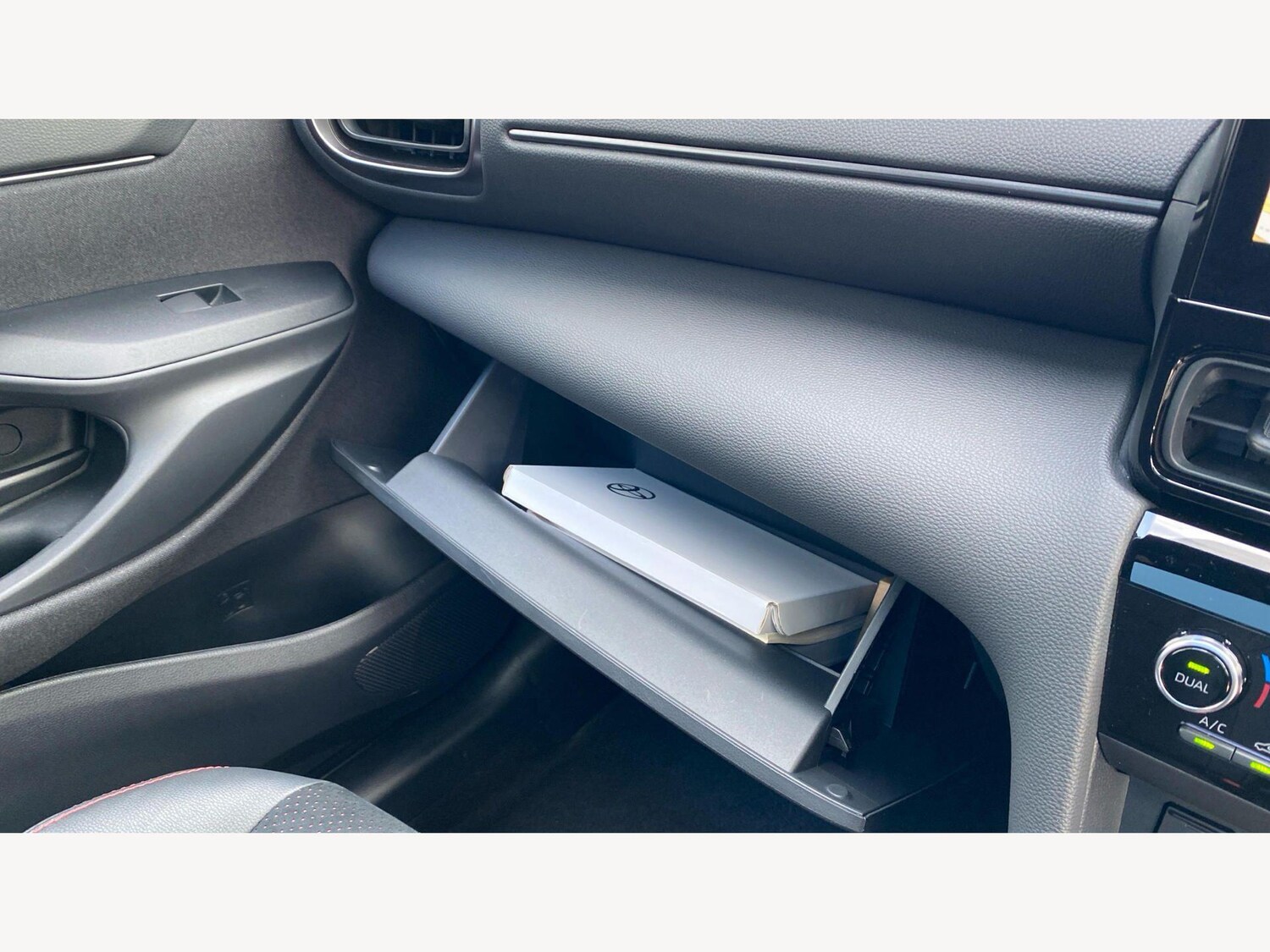 Used Toyota Yaris Cross for sale - 78215000: Photo 45