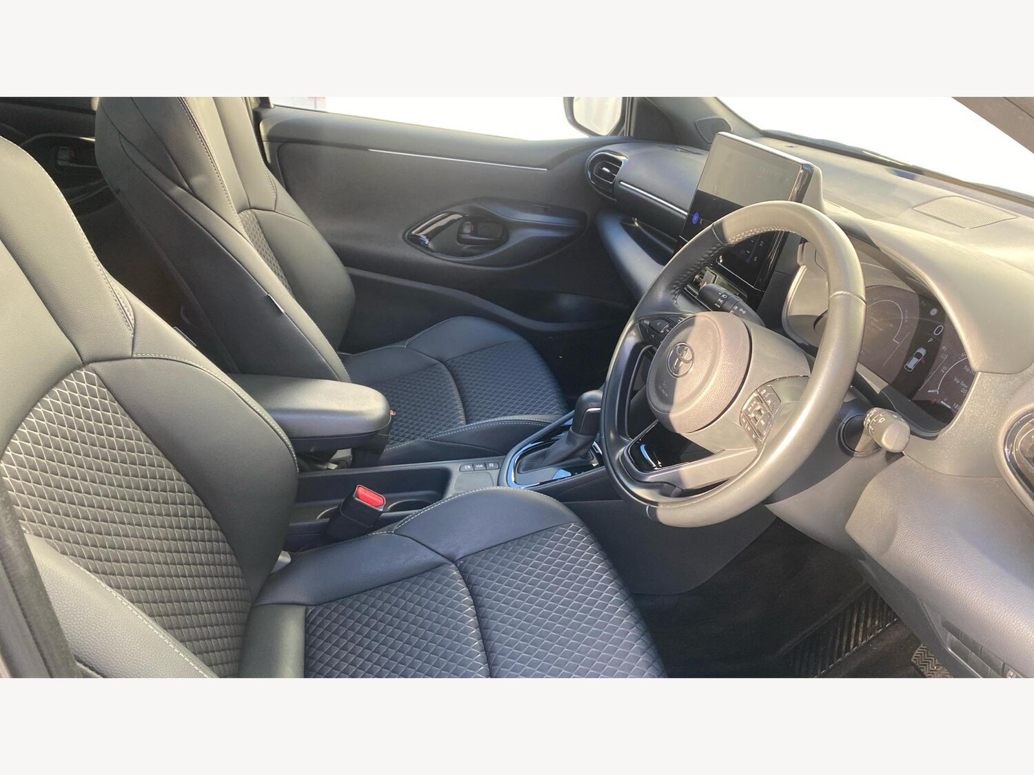 Used Toyota Yaris 2024 for sale - 76743092: Photo 13