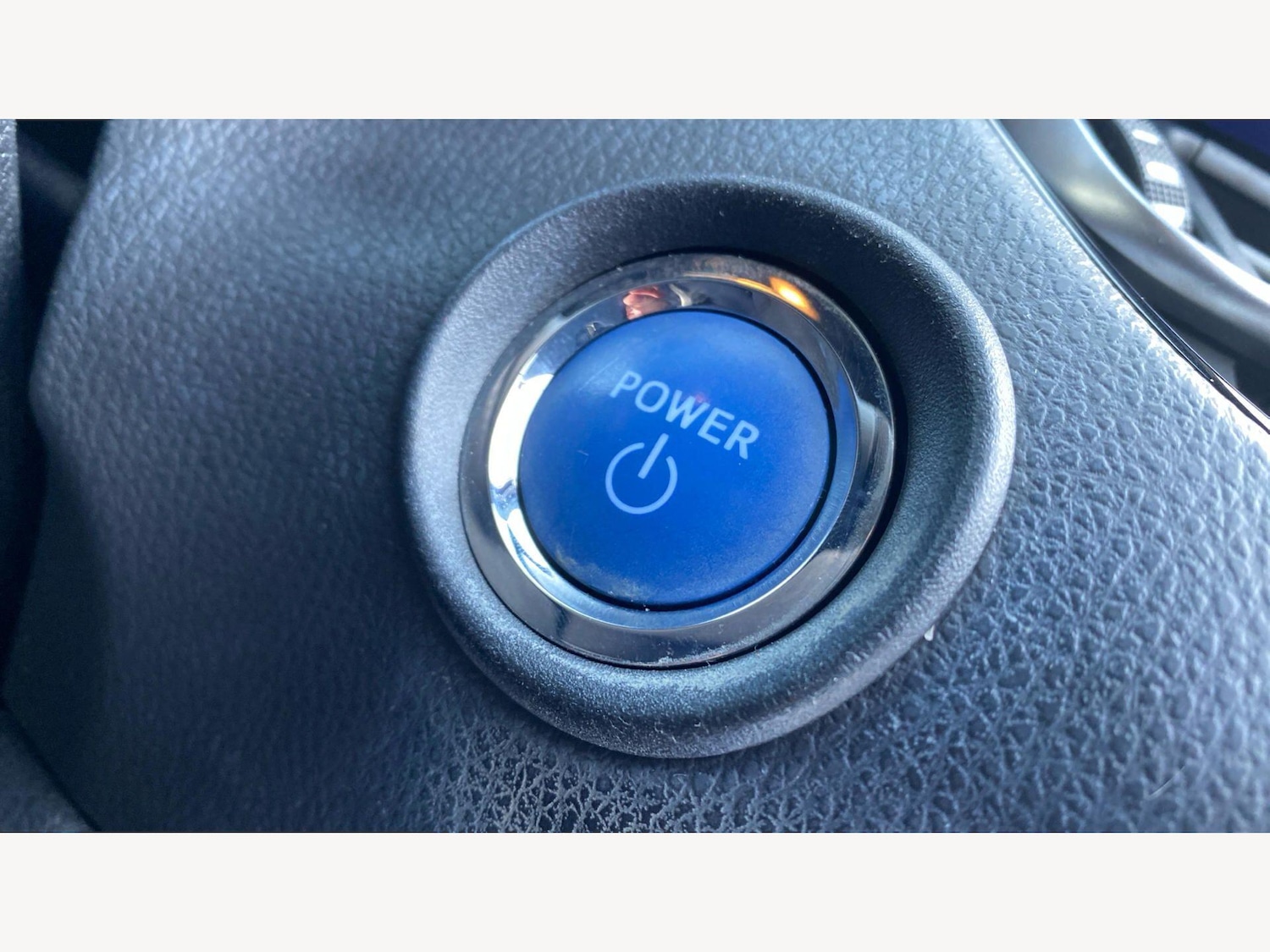 Used Toyota C-HR 2018 for sale - 78204125: Photo 18