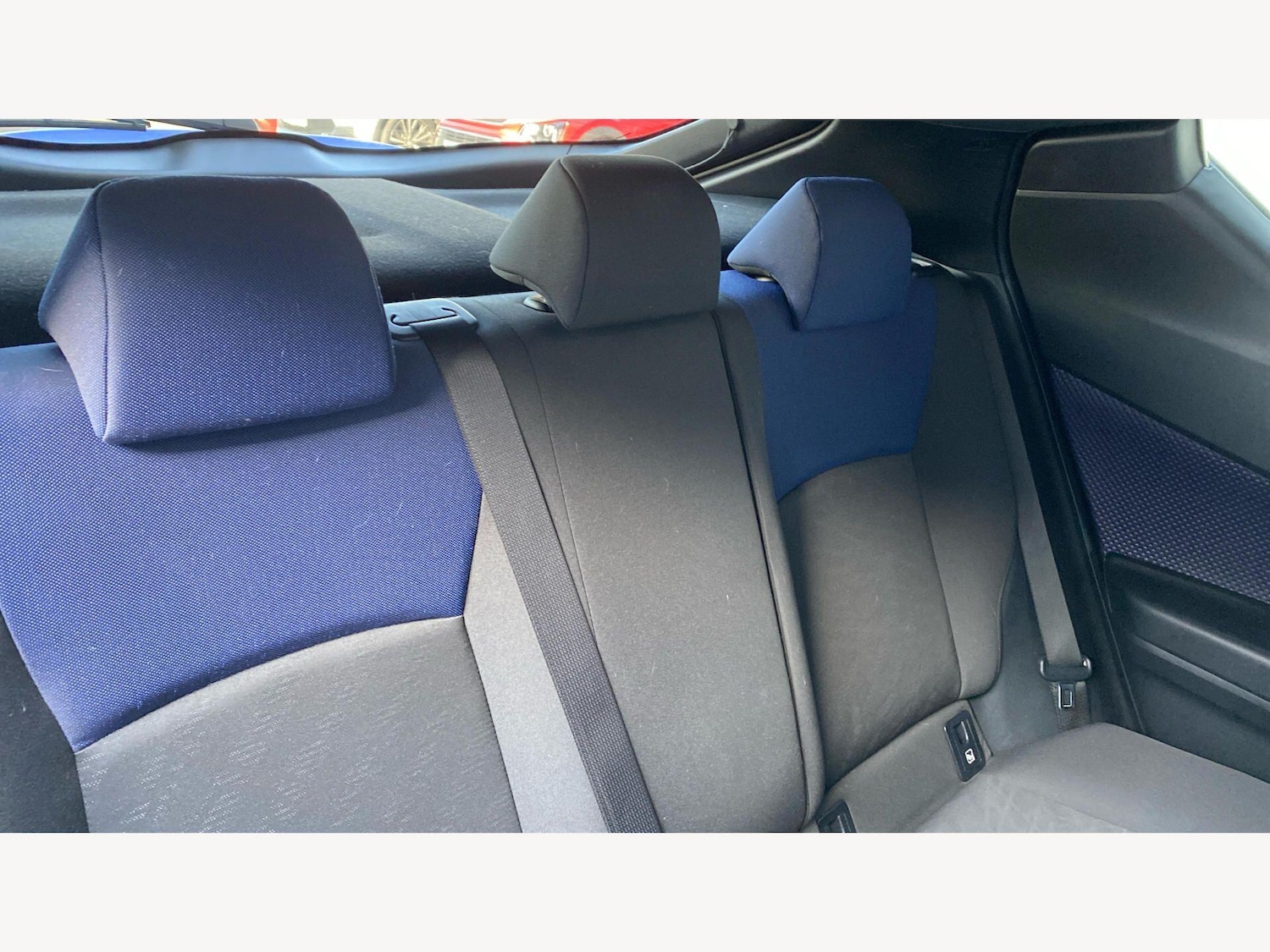 Used Toyota C-HR 2018 for sale - 78204125: Photo 32