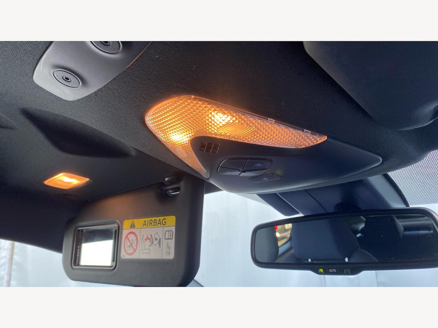 Used Toyota C-HR 2018 for sale - 78204125: Photo 39