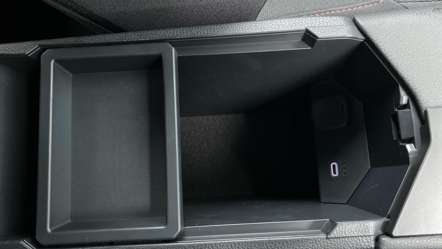 Used Toyota C-HR 2025 for sale - 76964970: Photo 46