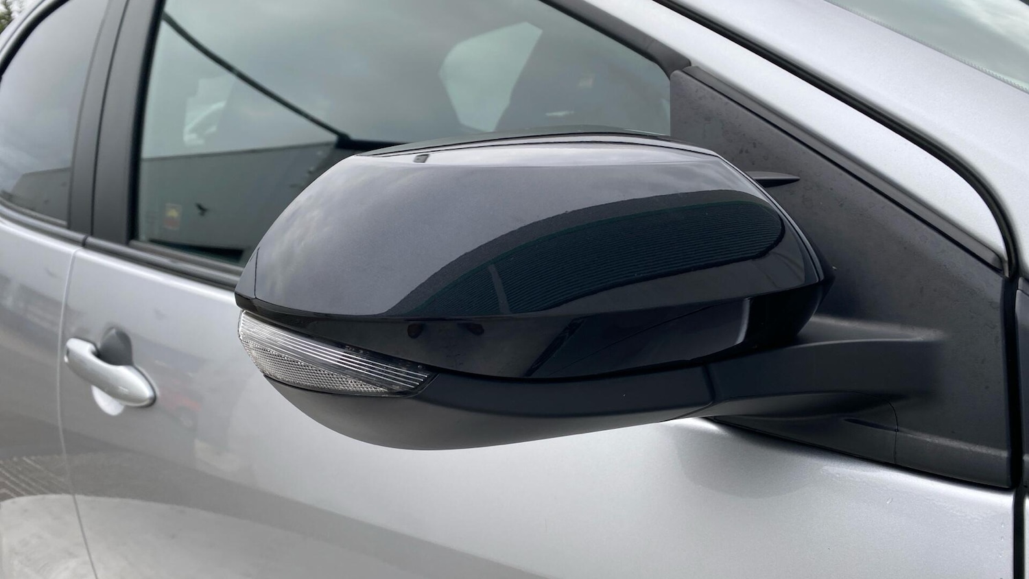 Used Toyota Yaris for sale - 77754333: Photo 35