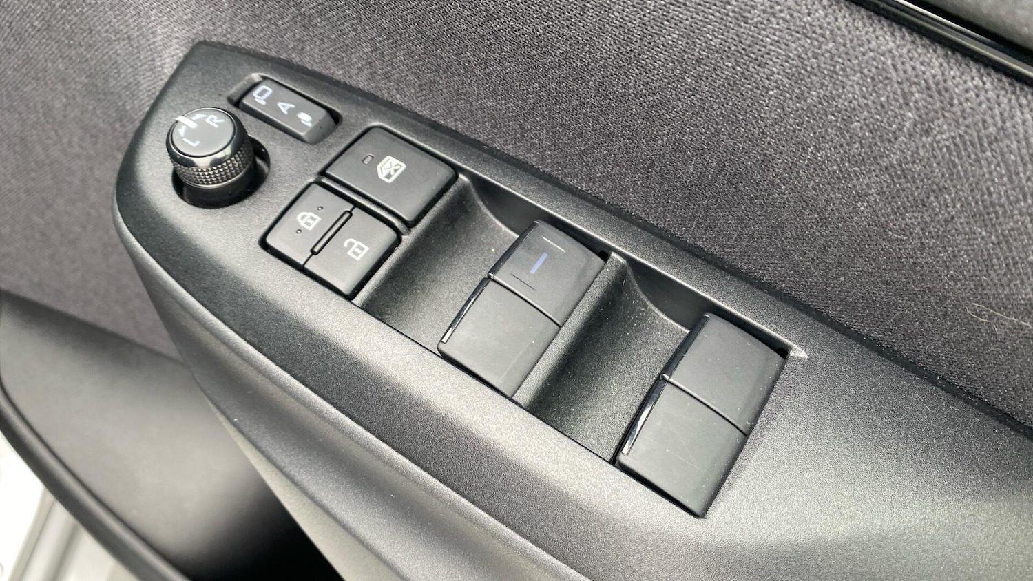 Used Toyota Yaris for sale - 77754333: Photo 41