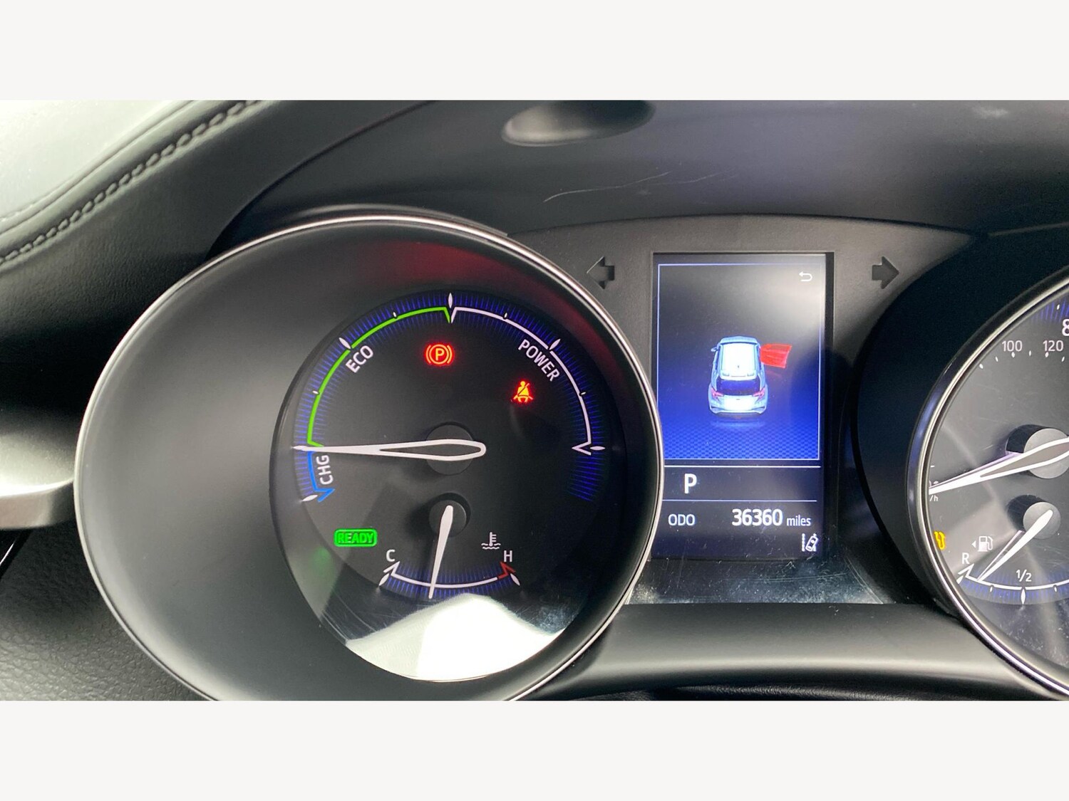 Used Toyota C-HR 2023 for sale - 76521526: Photo 11