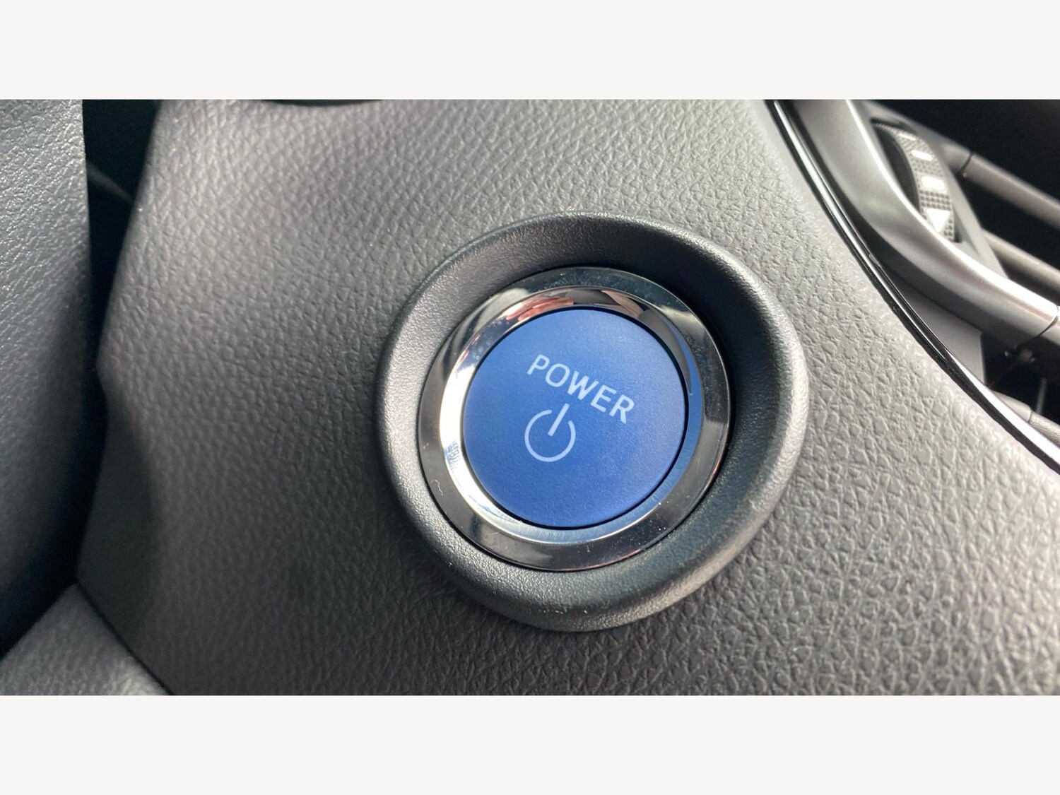 Used Toyota C-HR 2023 for sale - 76521526: Photo 28