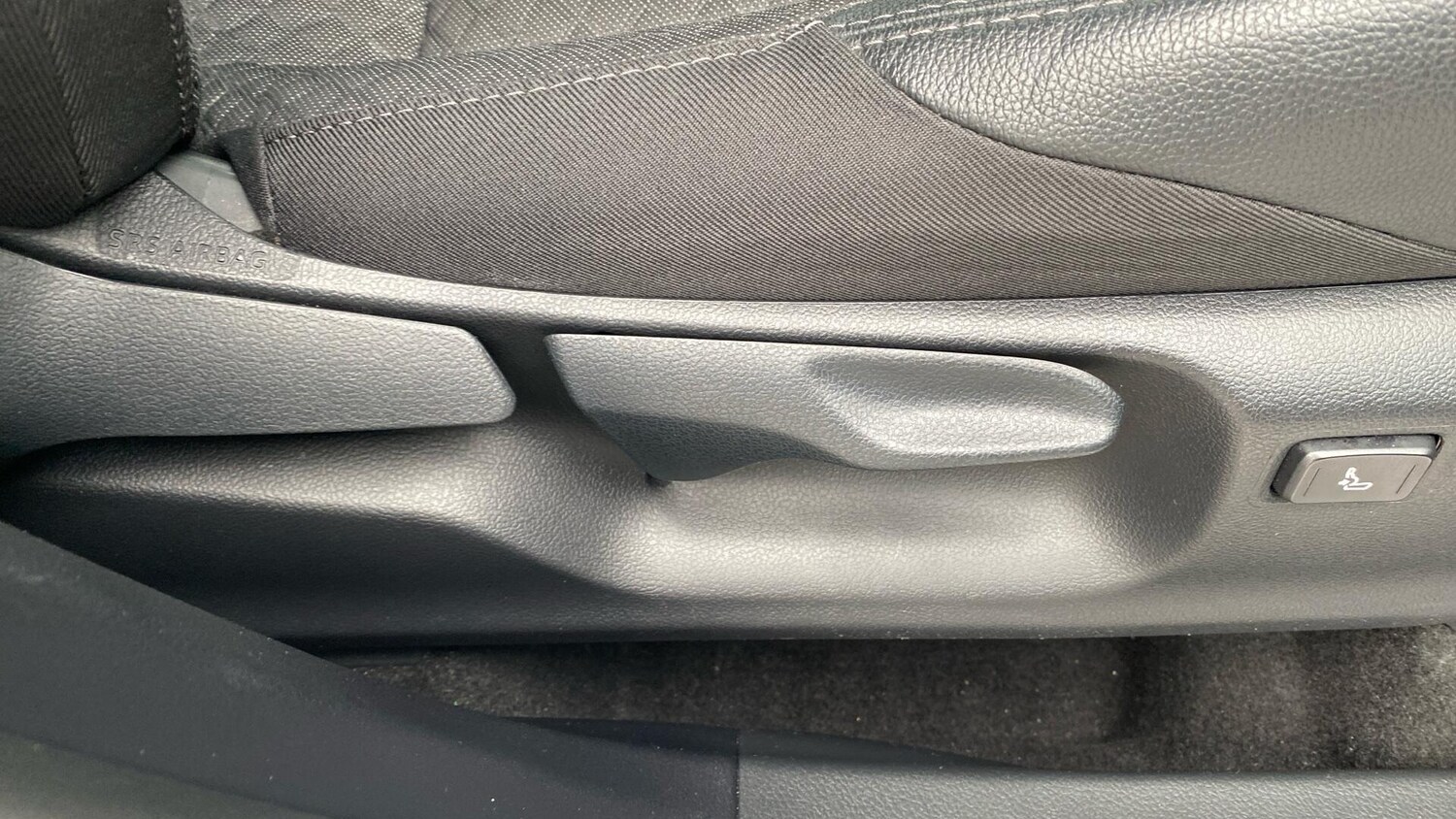 Used Toyota C-HR 2023 for sale - 76521526: Photo 39