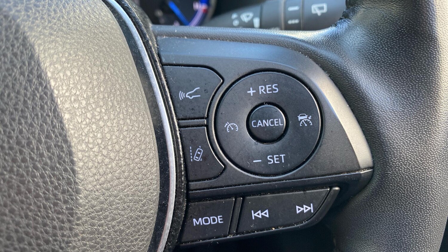 Used Toyota RAV4 2021 for sale - 77769384: Photo 32