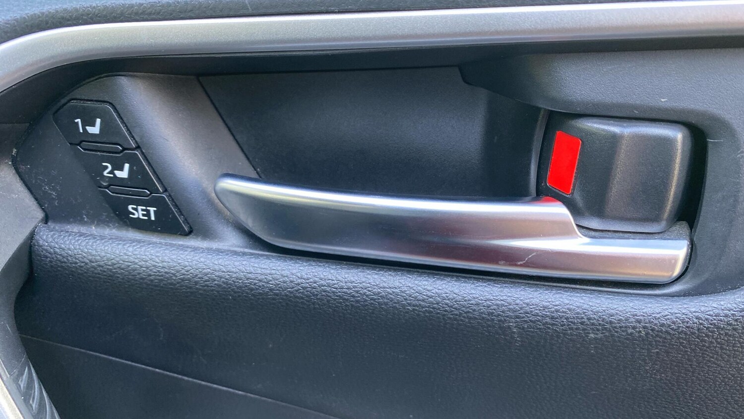 Used Toyota RAV4 2021 for sale - 77769384: Photo 42