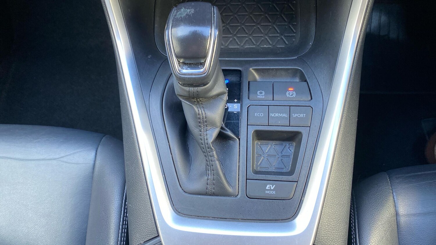 Used Toyota RAV4 2021 for sale - 77769384: Photo 43