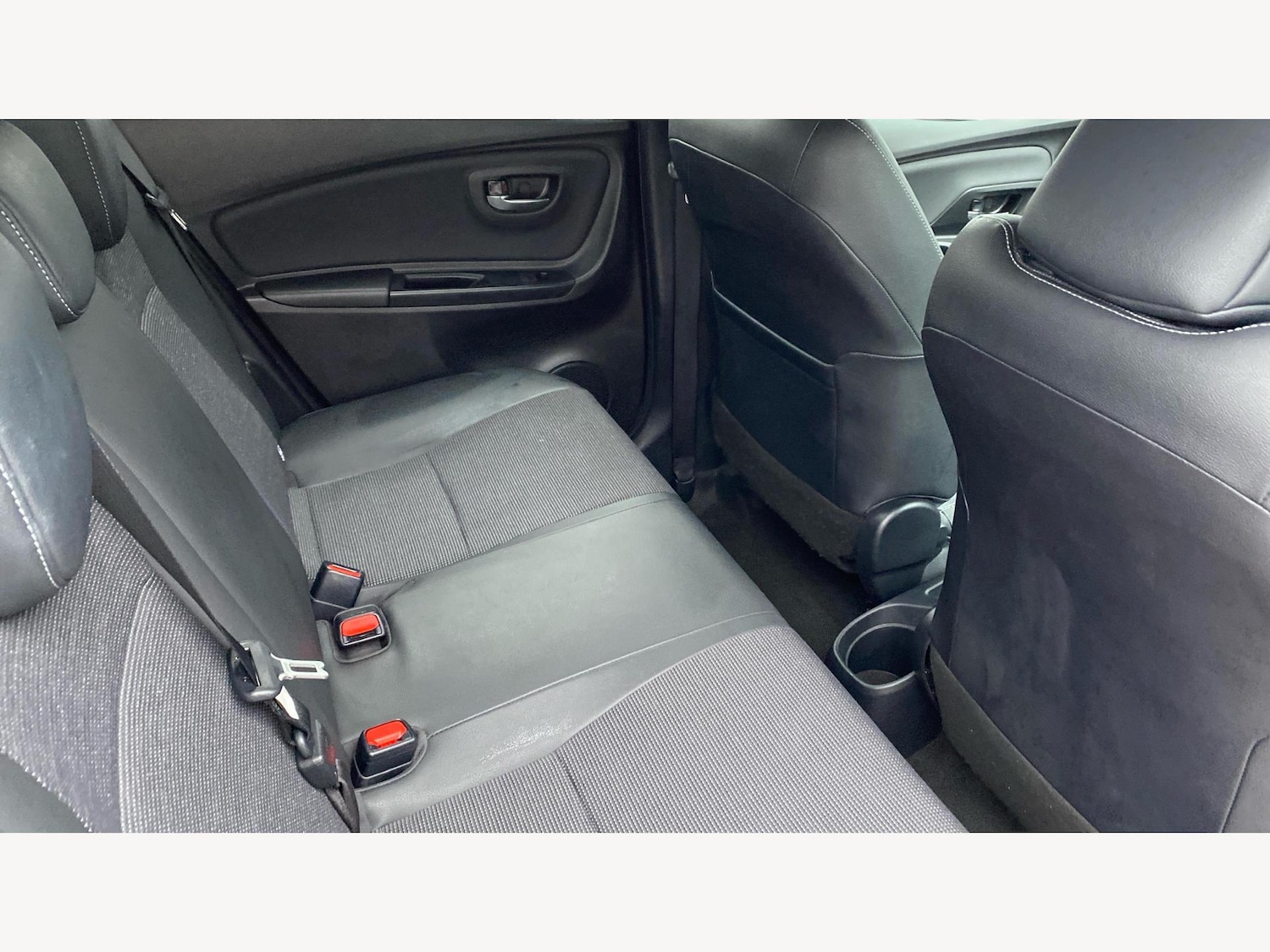 Used Toyota Yaris 2019 for sale - 77538503: Photo 14