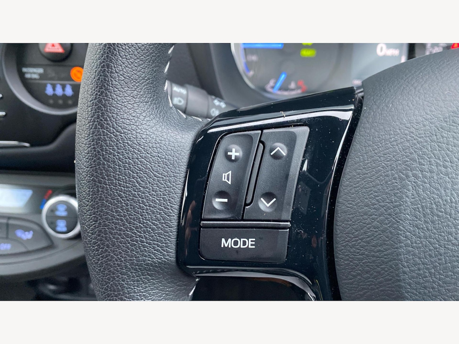 Used Toyota Yaris 2019 for sale - 77538503: Photo 29