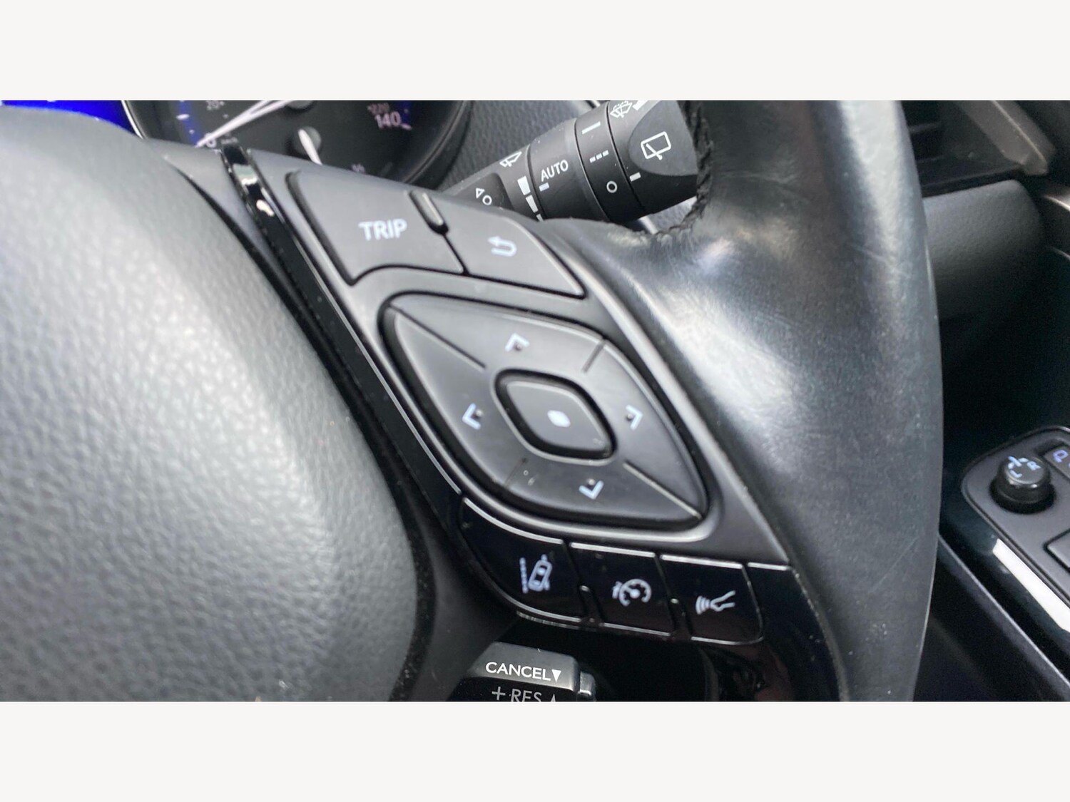 Used Toyota C-HR 2017 for sale - 78062972: Photo 32