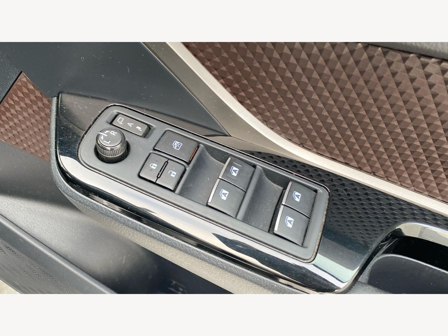 Used Toyota C-HR 2017 for sale - 78062972: Photo 41