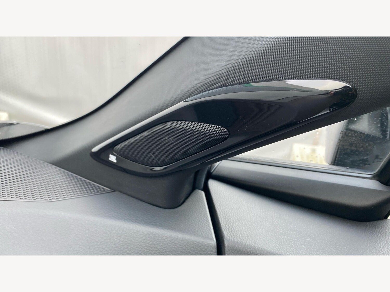 Used Toyota C-HR 2017 for sale - 78062972: Photo 44