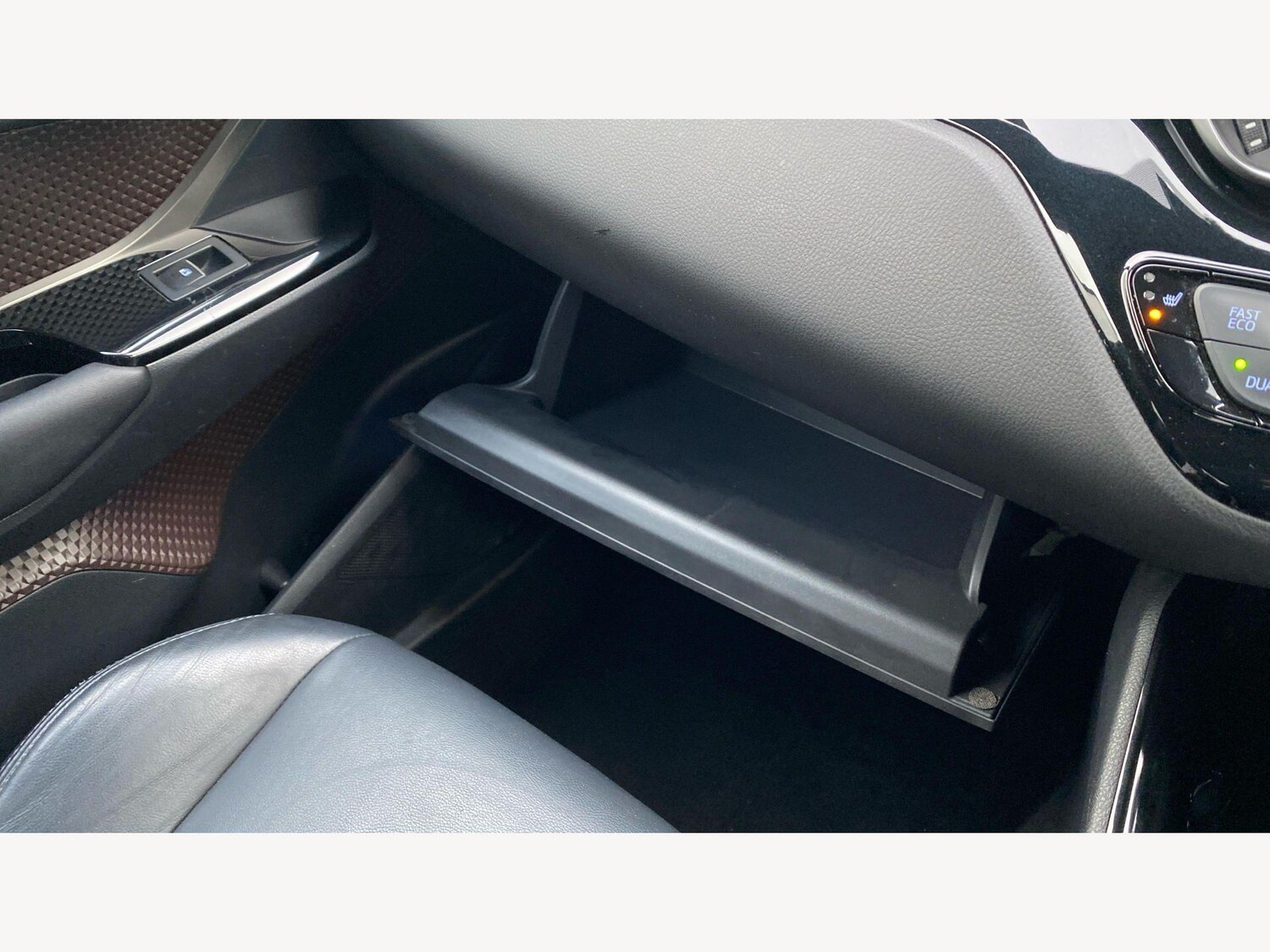 Used Toyota C-HR 2017 for sale - 78062972: Photo 45