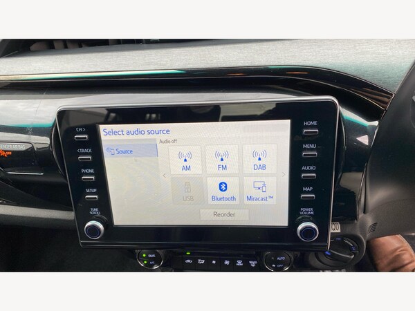 Used Toyota Hilux 2024 for sale - 75014087: Photo 27