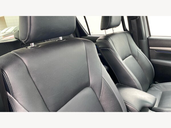 Used Toyota Hilux 2024 for sale - 75014087: Photo 40