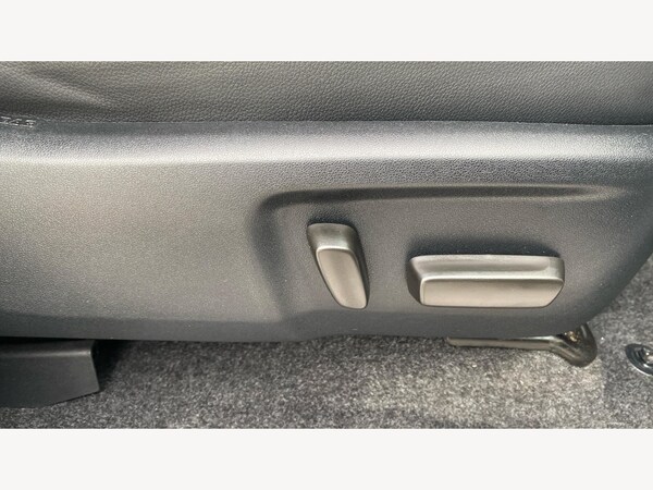 Used Toyota Hilux 2024 for sale - 75014087: Photo 42