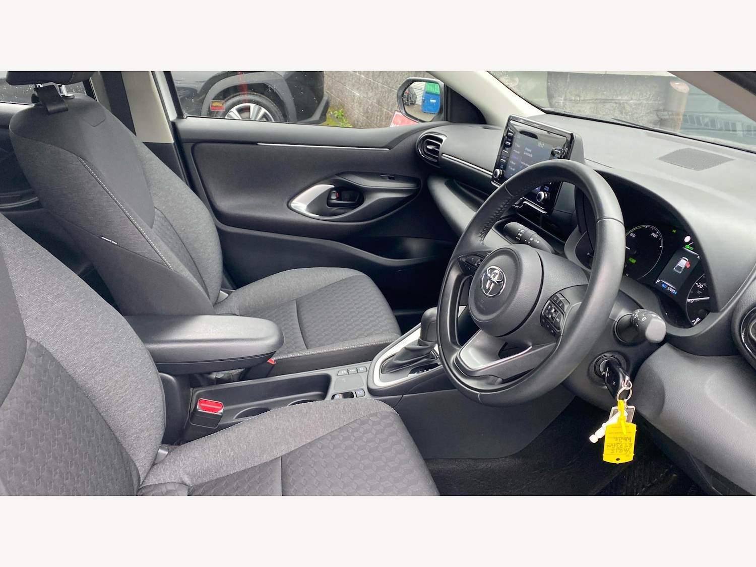 Used Toyota Yaris 2023 for sale - 77634009: Photo 13