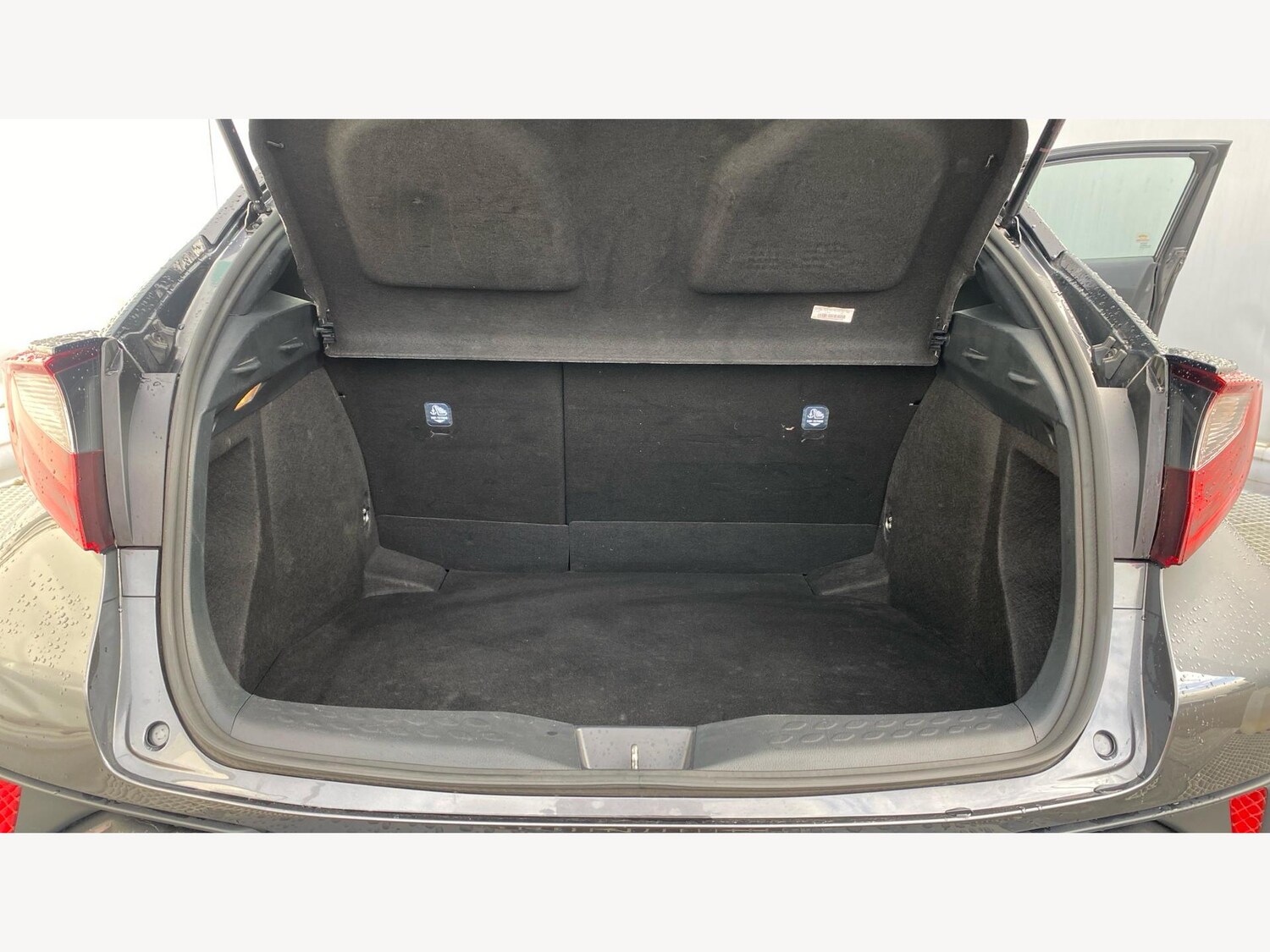 Used Toyota C-HR 2022 for sale - 76457013: Photo 16