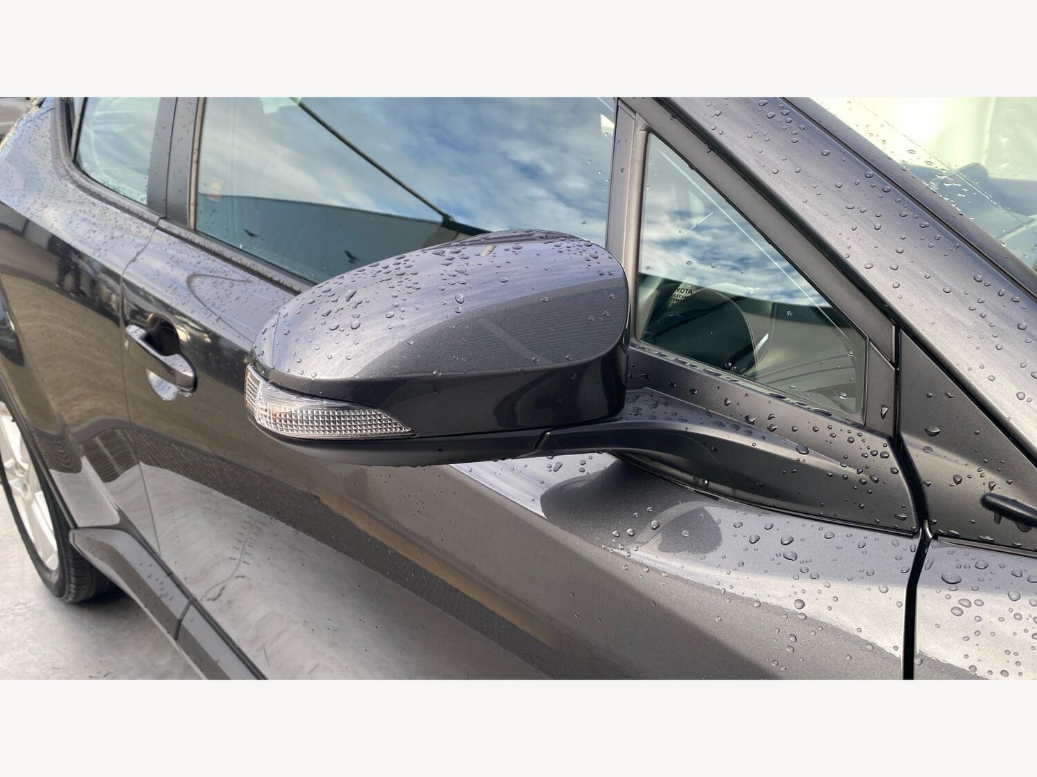 Used Toyota C-HR 2022 for sale - 76457013: Photo 34