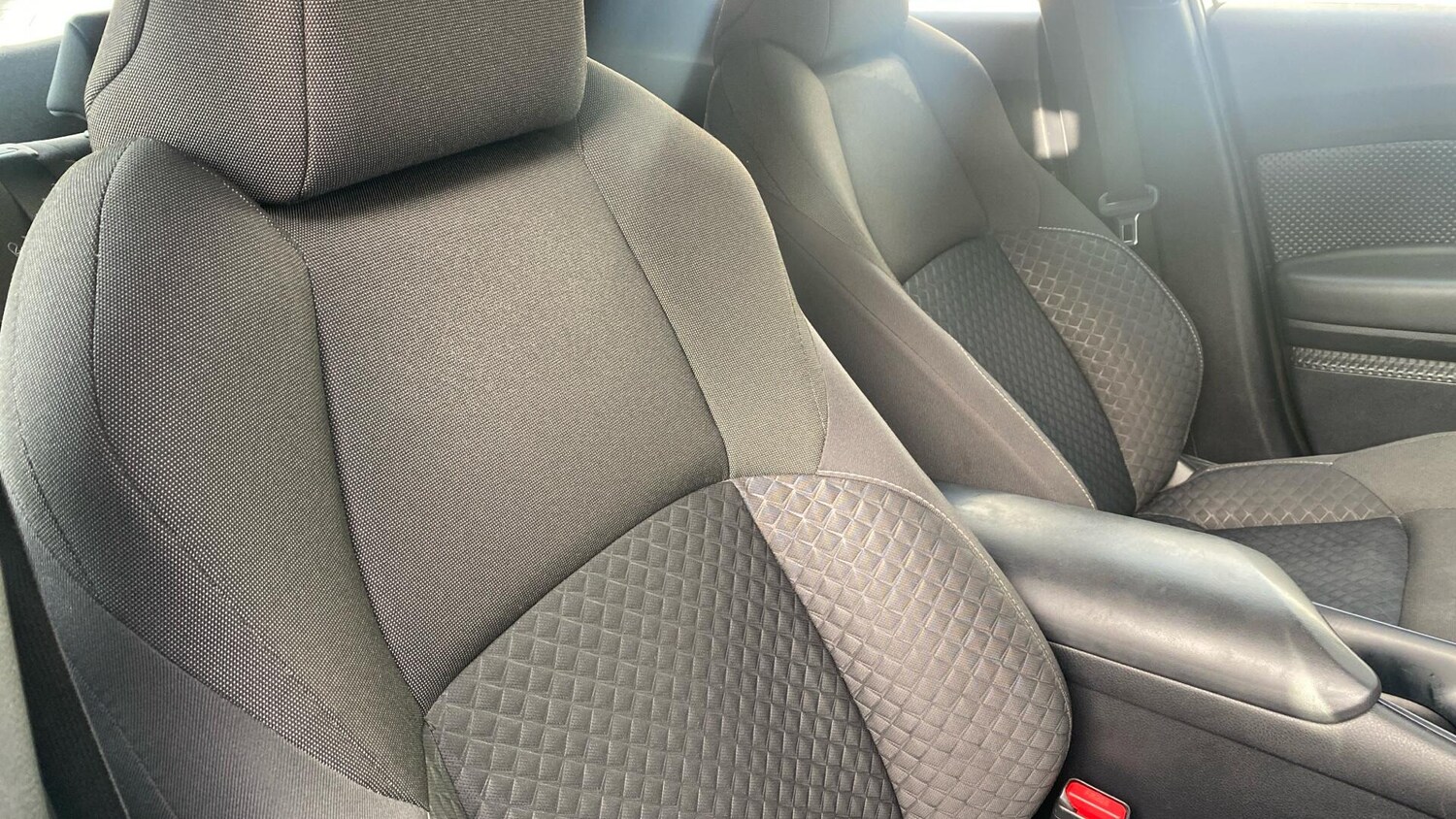 Used Toyota C-HR 2022 for sale - 76457013: Photo 36