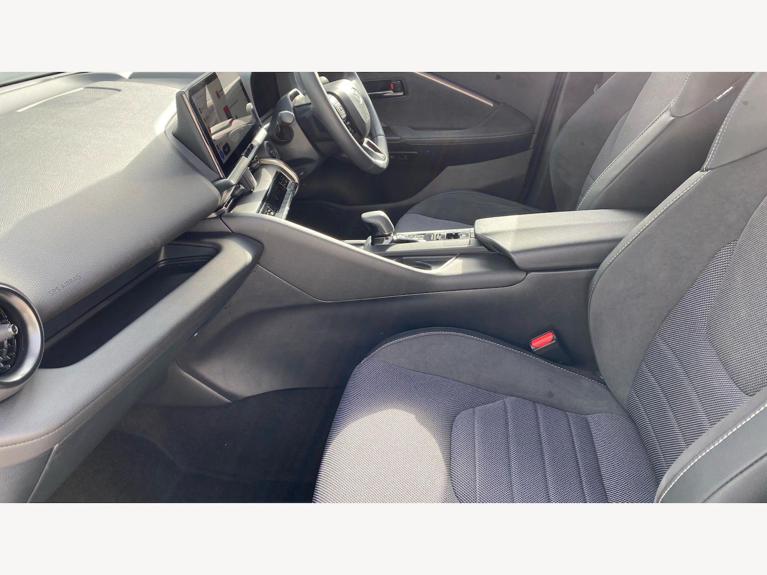 Used Toyota C-HR 2025 for sale - 77684067: Photo 12