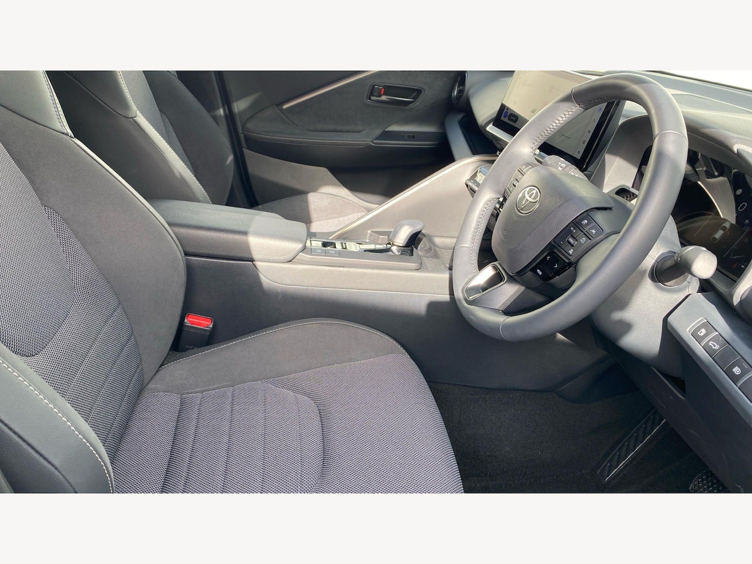 Used Toyota C-HR 2025 for sale - 77684067: Photo 13