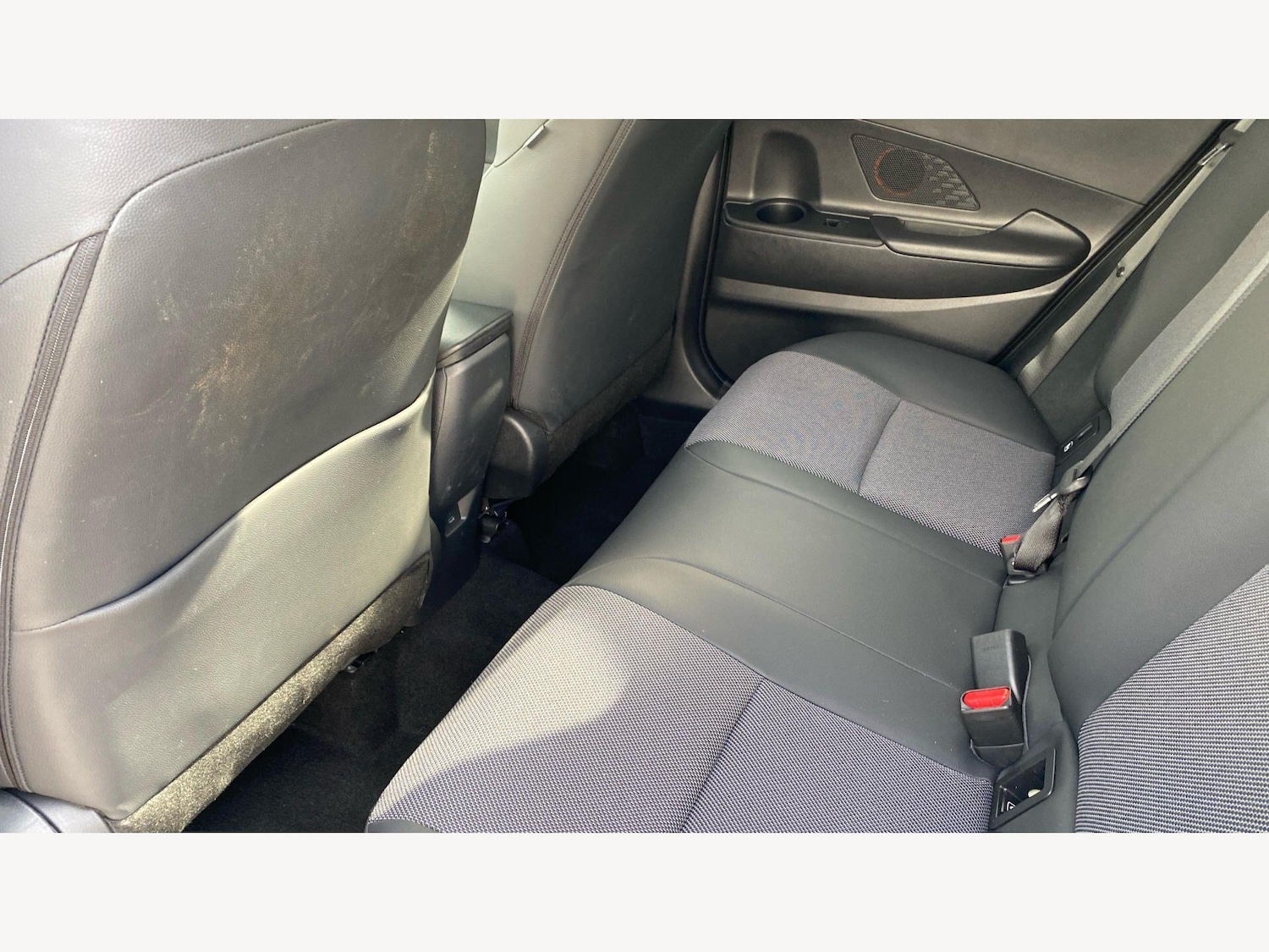 Used Toyota C-HR 2025 for sale - 77684067: Photo 15