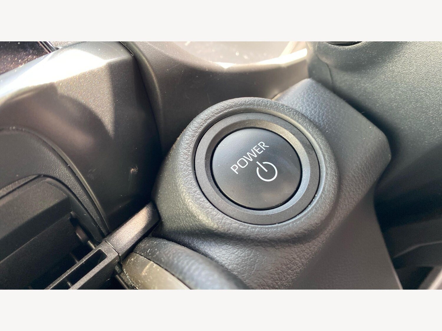 Used Toyota C-HR 2025 for sale - 77684067: Photo 29